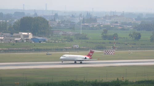 arj27(arj21-700)降落