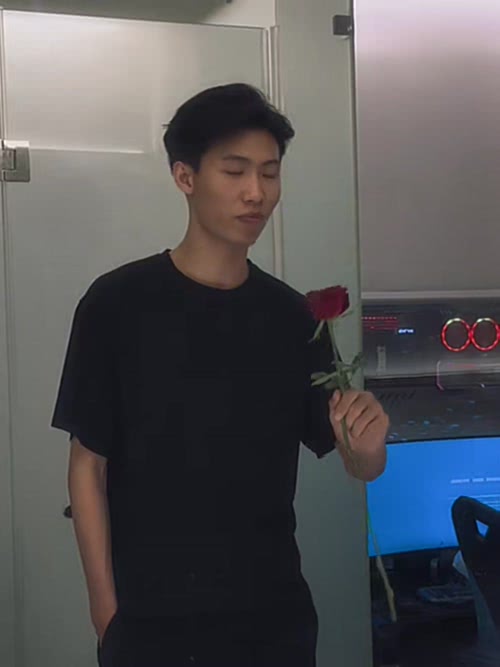 伤感 爱而不得 eom