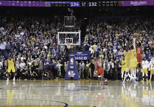 火箭登绝杀五星勇士