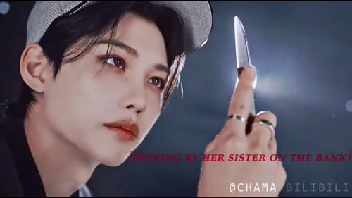 李龙馥—你能get到爱豆走怪诞恶童风吗？